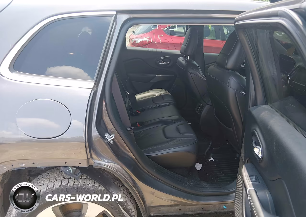 2019 Jeep Cherokee Limited 4X4 VIN:1C4PJMDX4KD118445 - 8