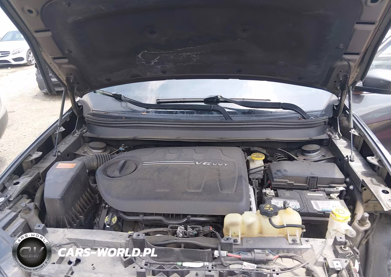 2019 Jeep Cherokee Limited 4X4 VIN:1C4PJMDX4KD118445 - 9