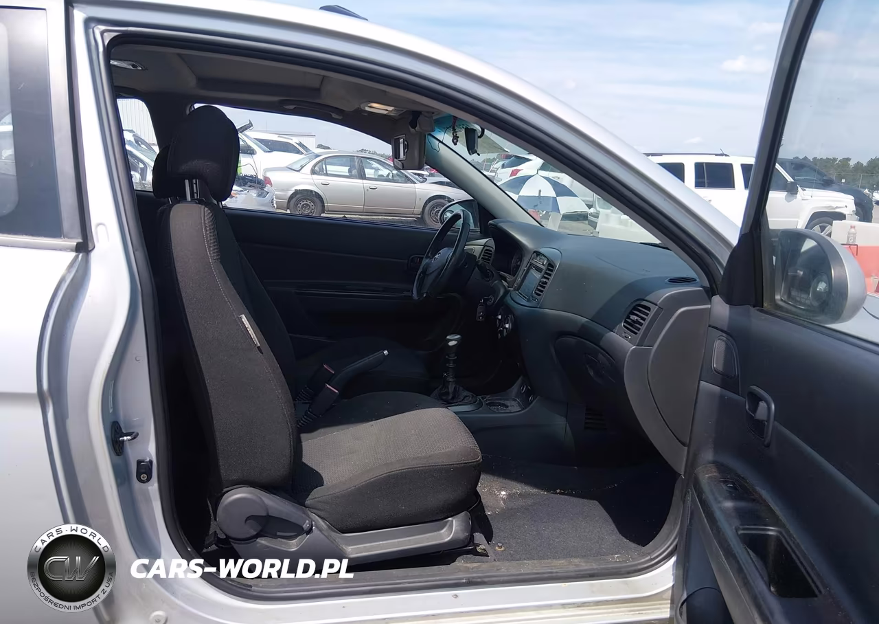 2007 Hyundai Accent Se VIN:KMHCN36C97U004807 - 5