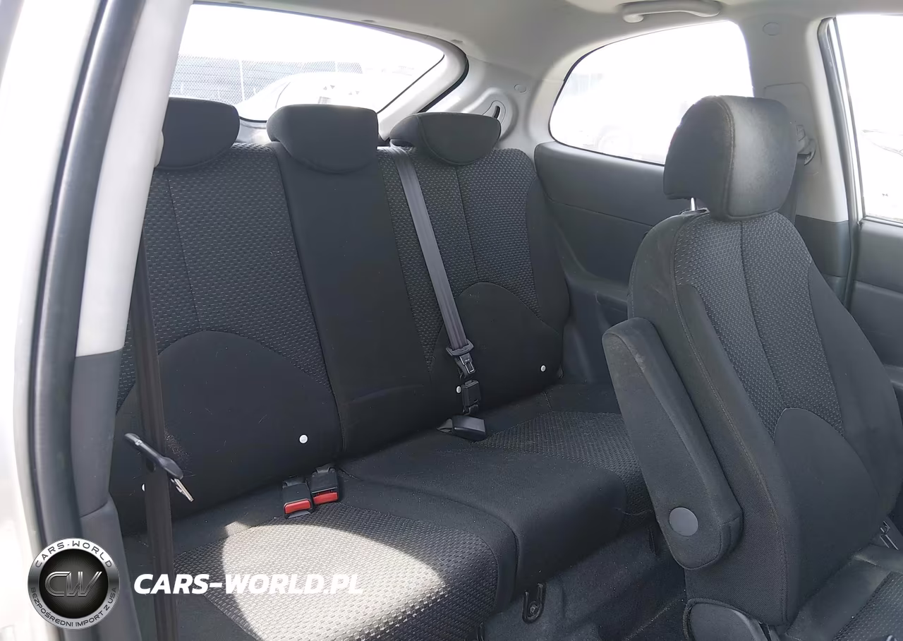 2007 Hyundai Accent Se VIN:KMHCN36C97U004807 - 8