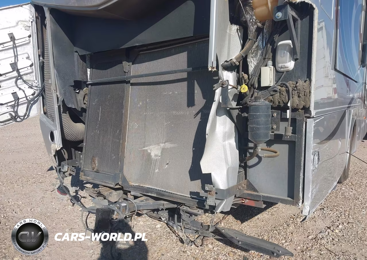 2012 Roadmaster Rail Monocoque Motorhome VIN:51Z4D5648C1056681 - 10