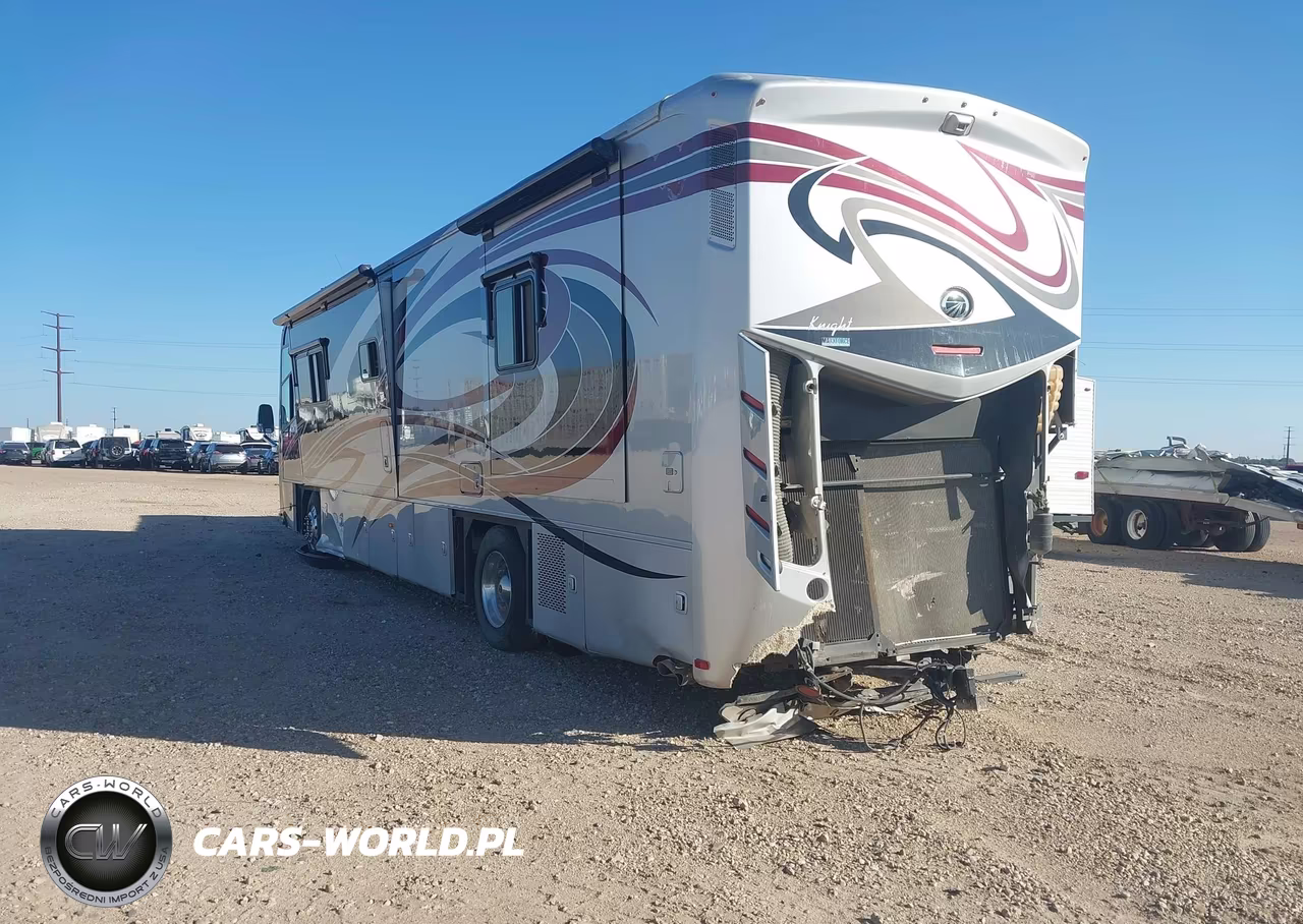 2012 Roadmaster Rail Monocoque Motorhome VIN:51Z4D5648C1056681 - 3