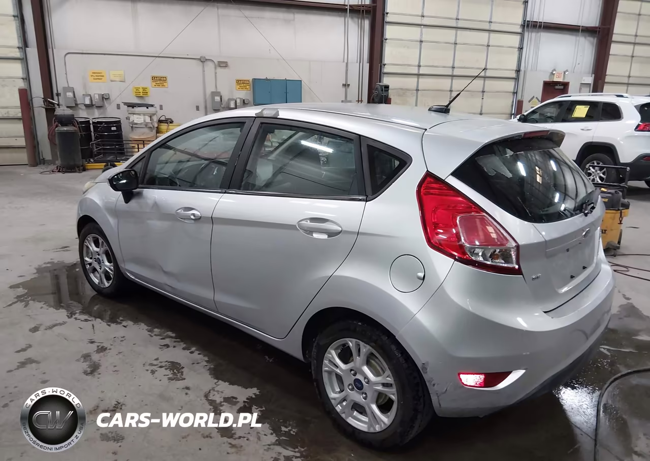 2015 Ford Fiesta Se VIN:3FADP4EJ7FM213920 - 3