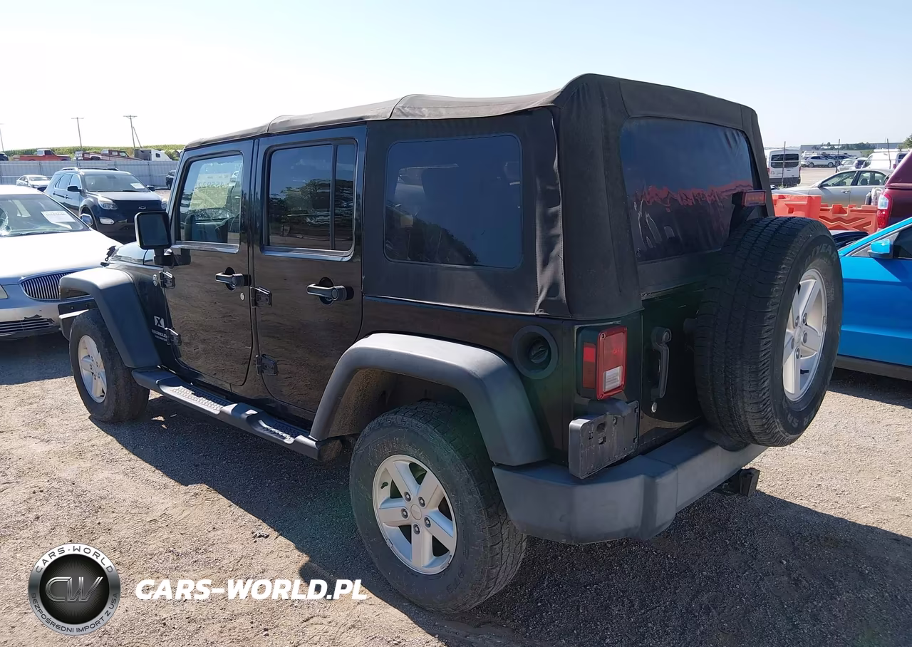 2007 Jeep Wrangler Unlimited X VIN:1J4GA39117L133250 - 3