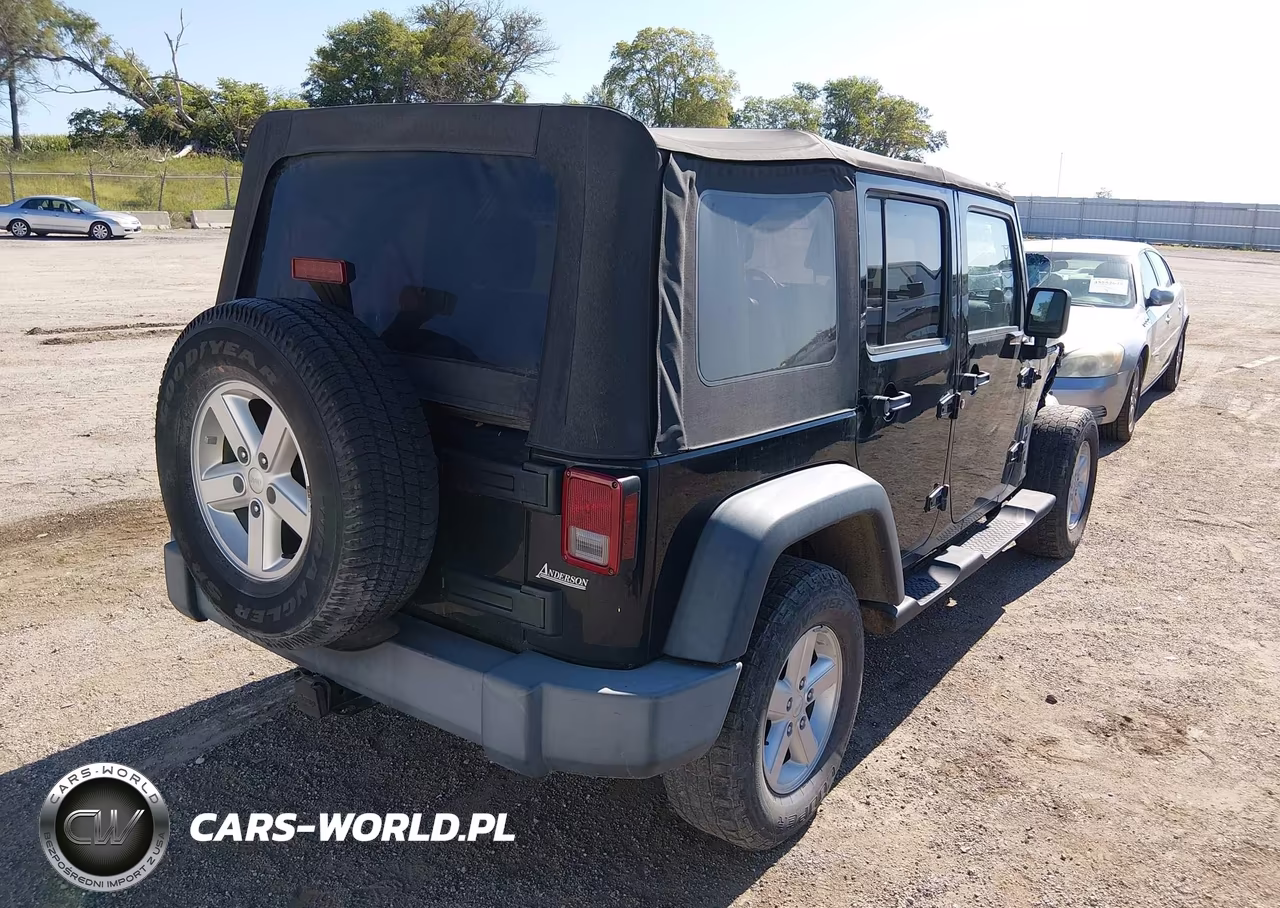 2007 Jeep Wrangler Unlimited X VIN:1J4GA39117L133250 - 4
