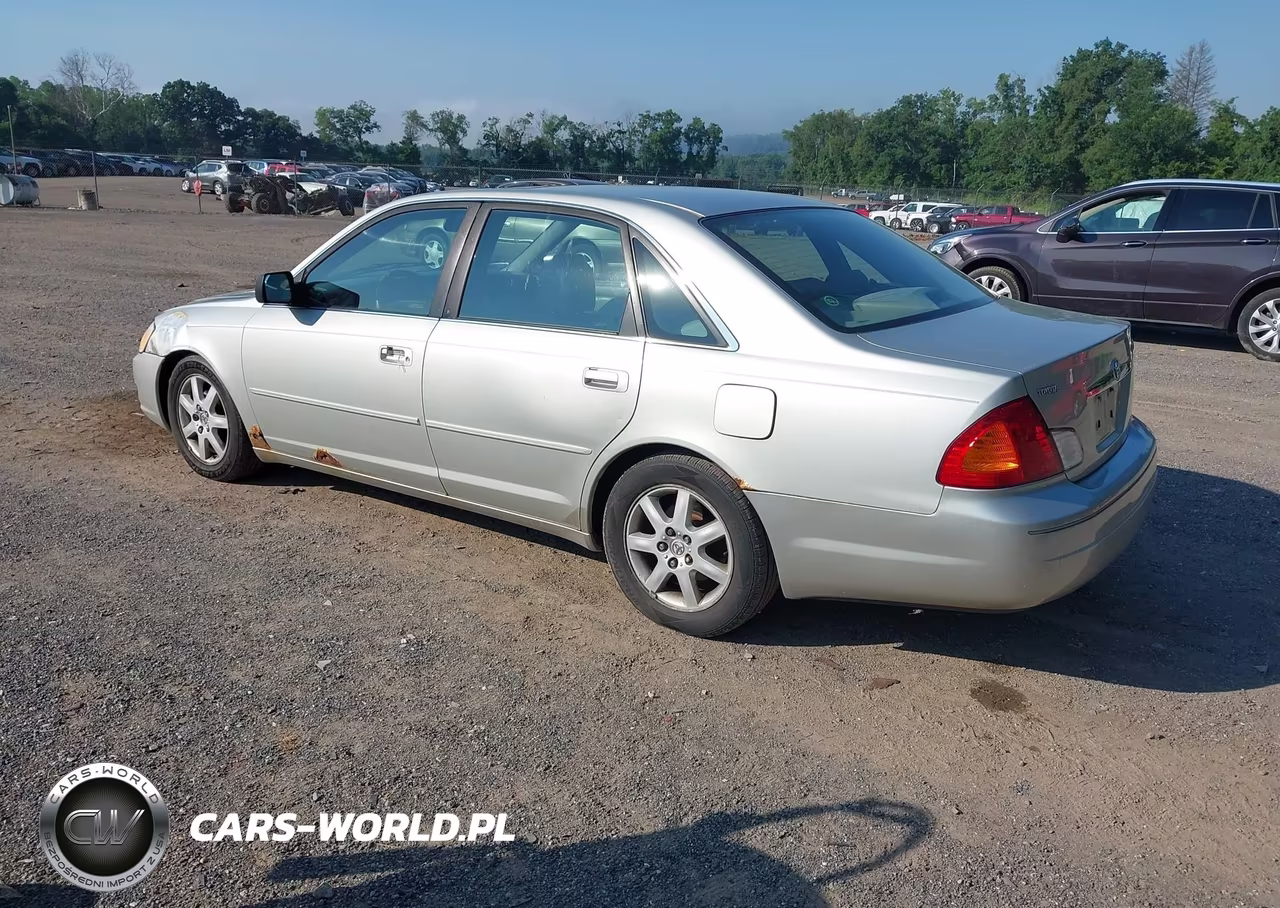 2000 Toyota Avalon Xls VIN:4T1BF28B3YU004942 - 3