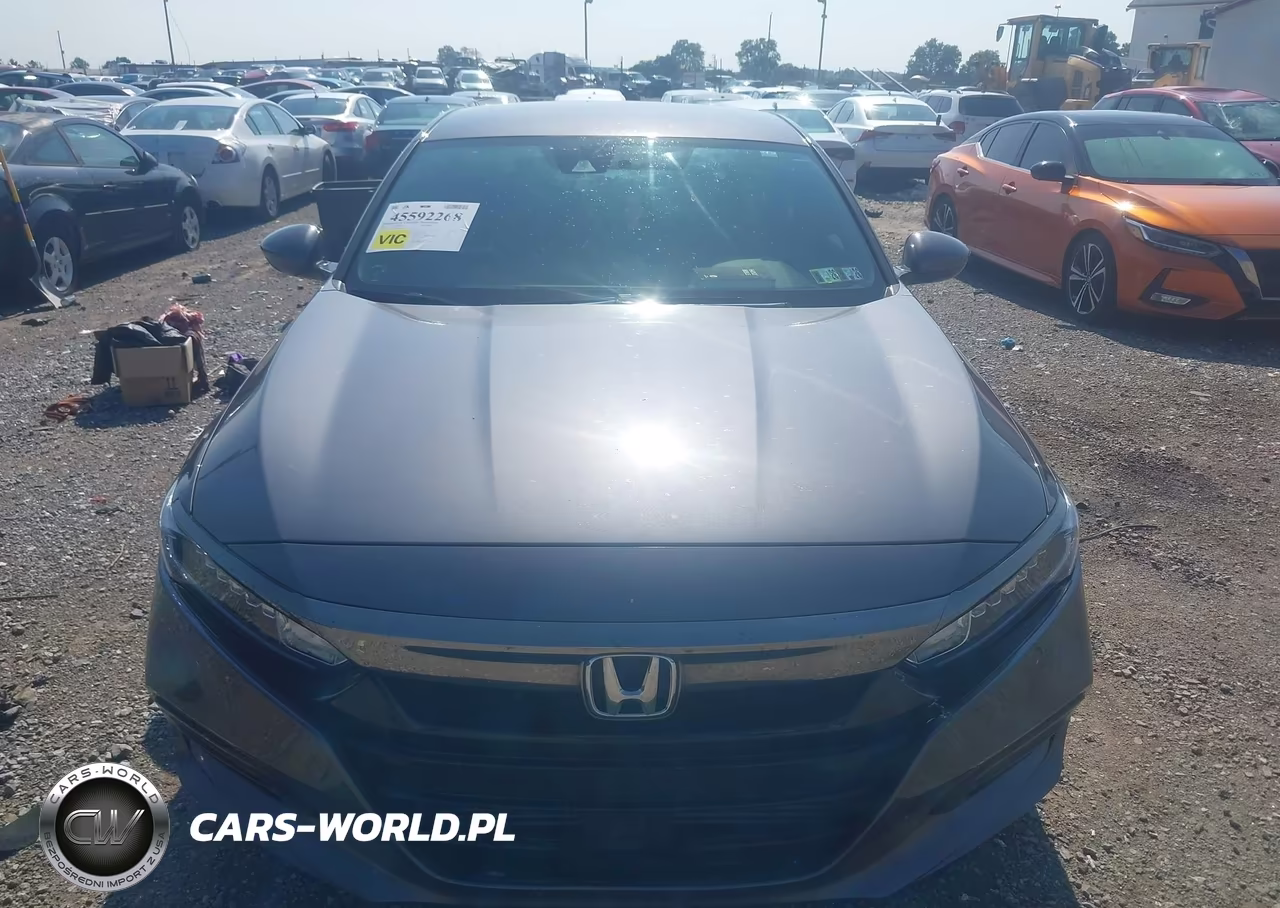 2018 Honda Accord Sport VIN:1HGCV1F3XJA243379 - 12
