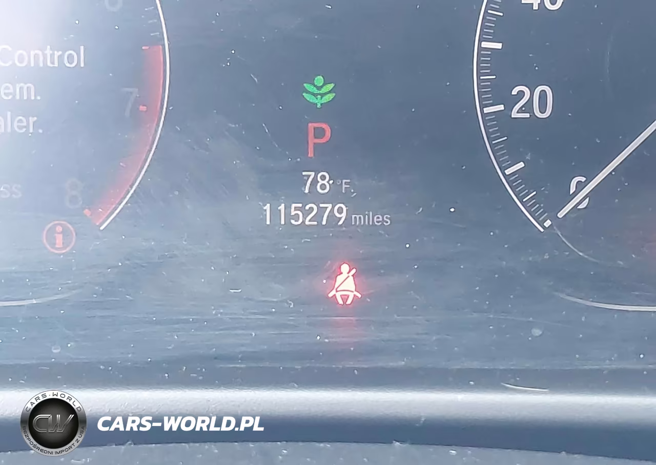 2018 Honda Accord Sport VIN:1HGCV1F3XJA243379 - 15