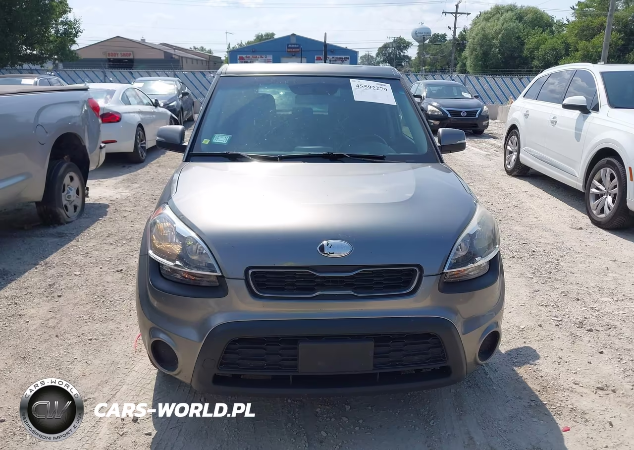 2013 Kia Soul + VIN:KNDJT2A6XD7528457 - 12