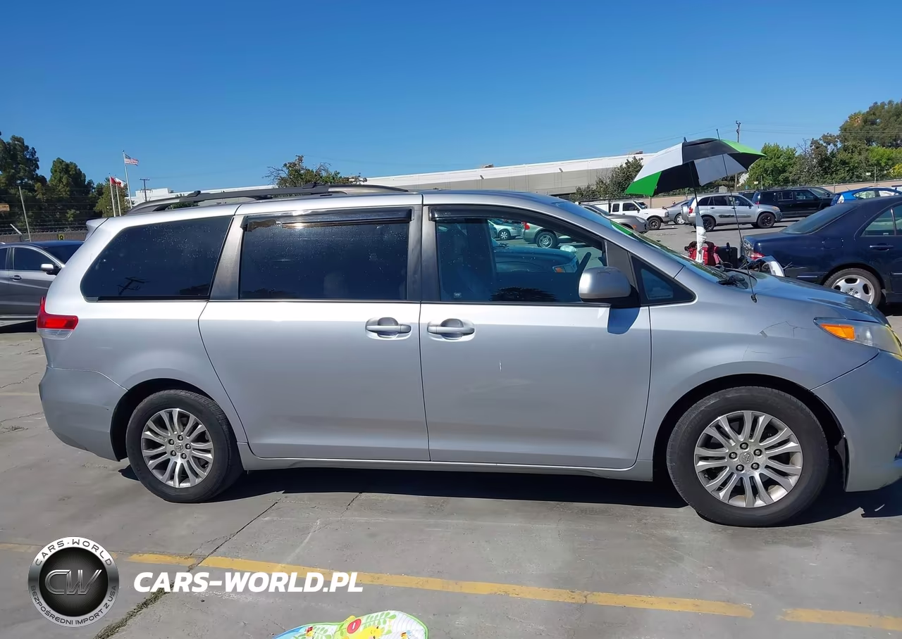 2012 Toyota Sienna Xle V6 8 Passenger VIN:5TDYK3DC0CS190466 - 13