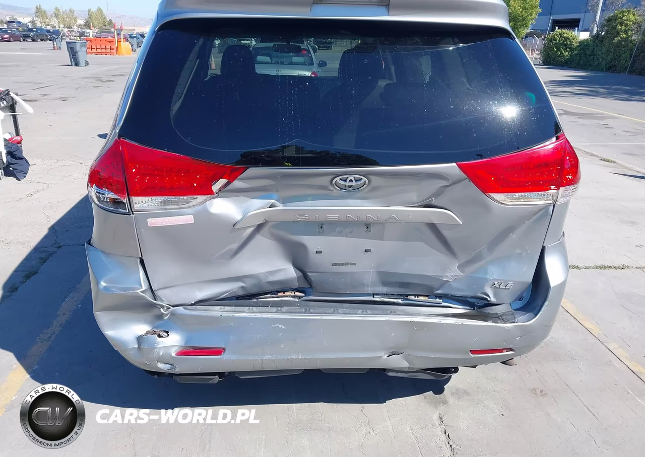 2012 Toyota Sienna Xle V6 8 Passenger VIN:5TDYK3DC0CS190466 - 6