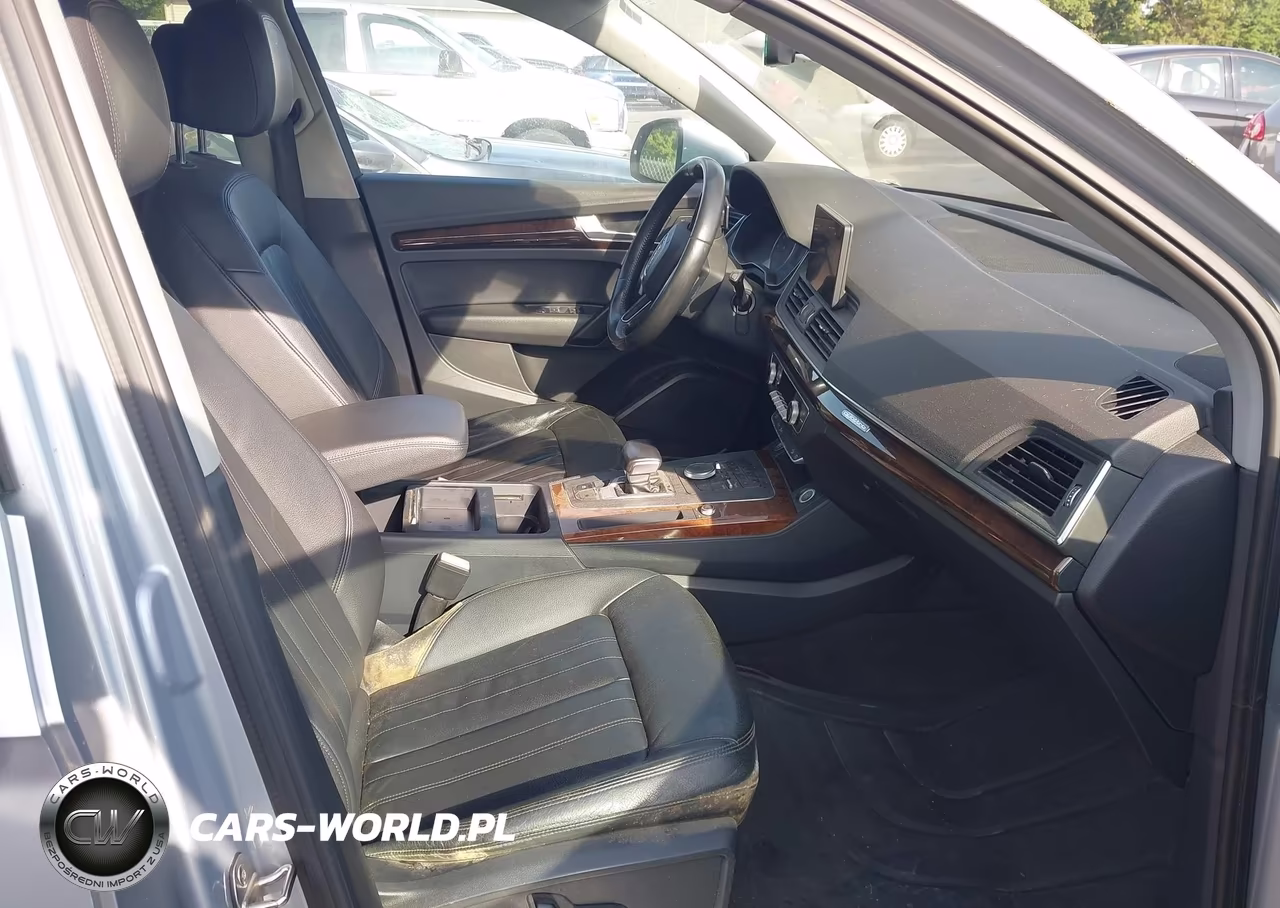 2018 Audi Q5 2.0T Premium-2.0T Tech Premium VIN:WA1ANAFY2J2000459 - 5