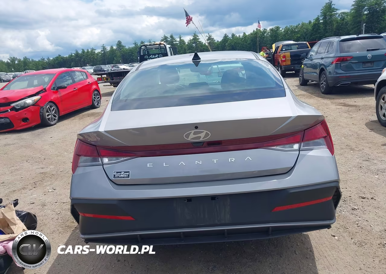 2025 Hyundai Elantra Se VIN:KMHLL4DG6SU087753 - 17