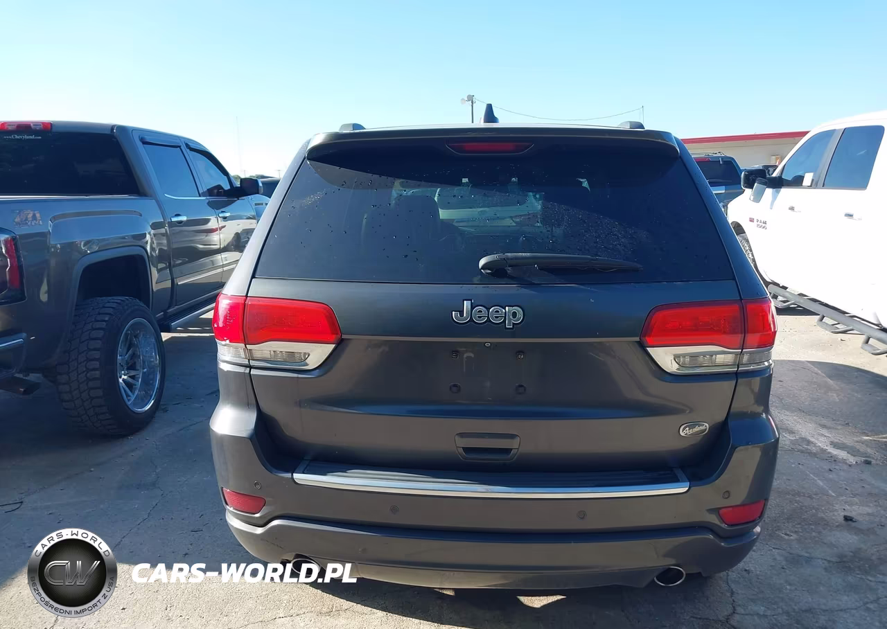 2015 Jeep Grand Cherokee Overland VIN:1C4RJECG8FC856664 - 16