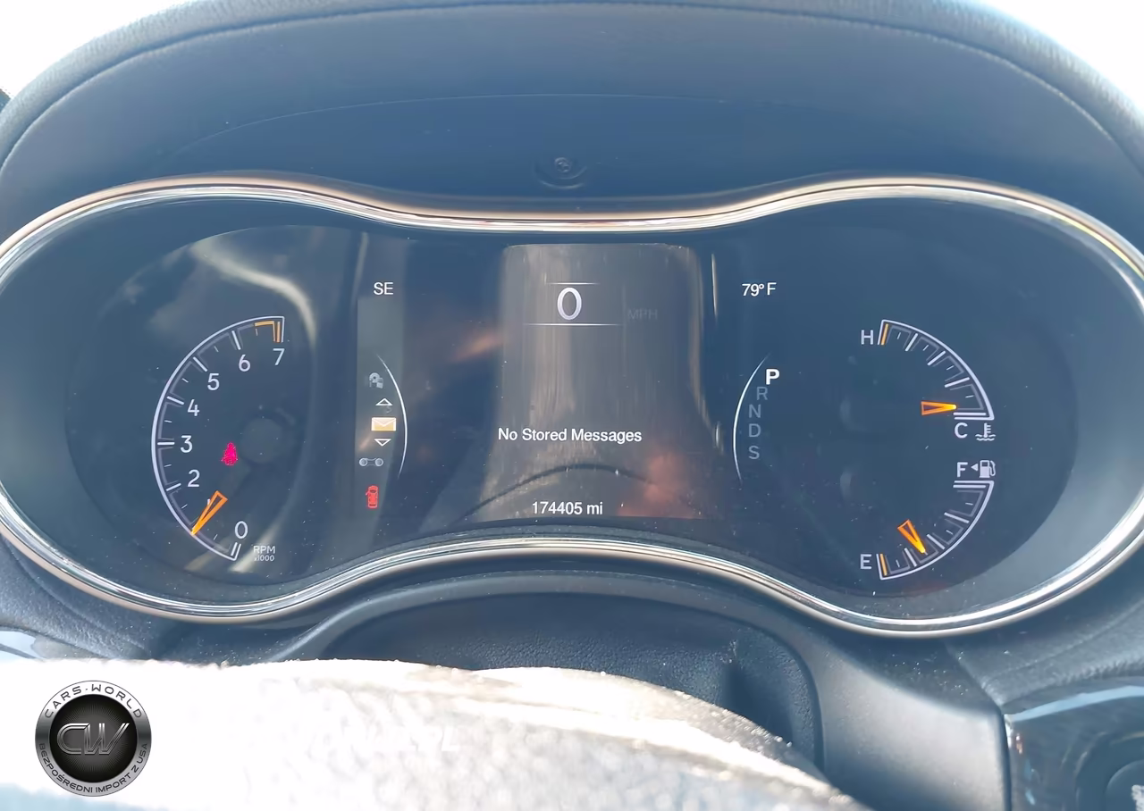 2015 Jeep Grand Cherokee Overland VIN:1C4RJECG8FC856664 - 7