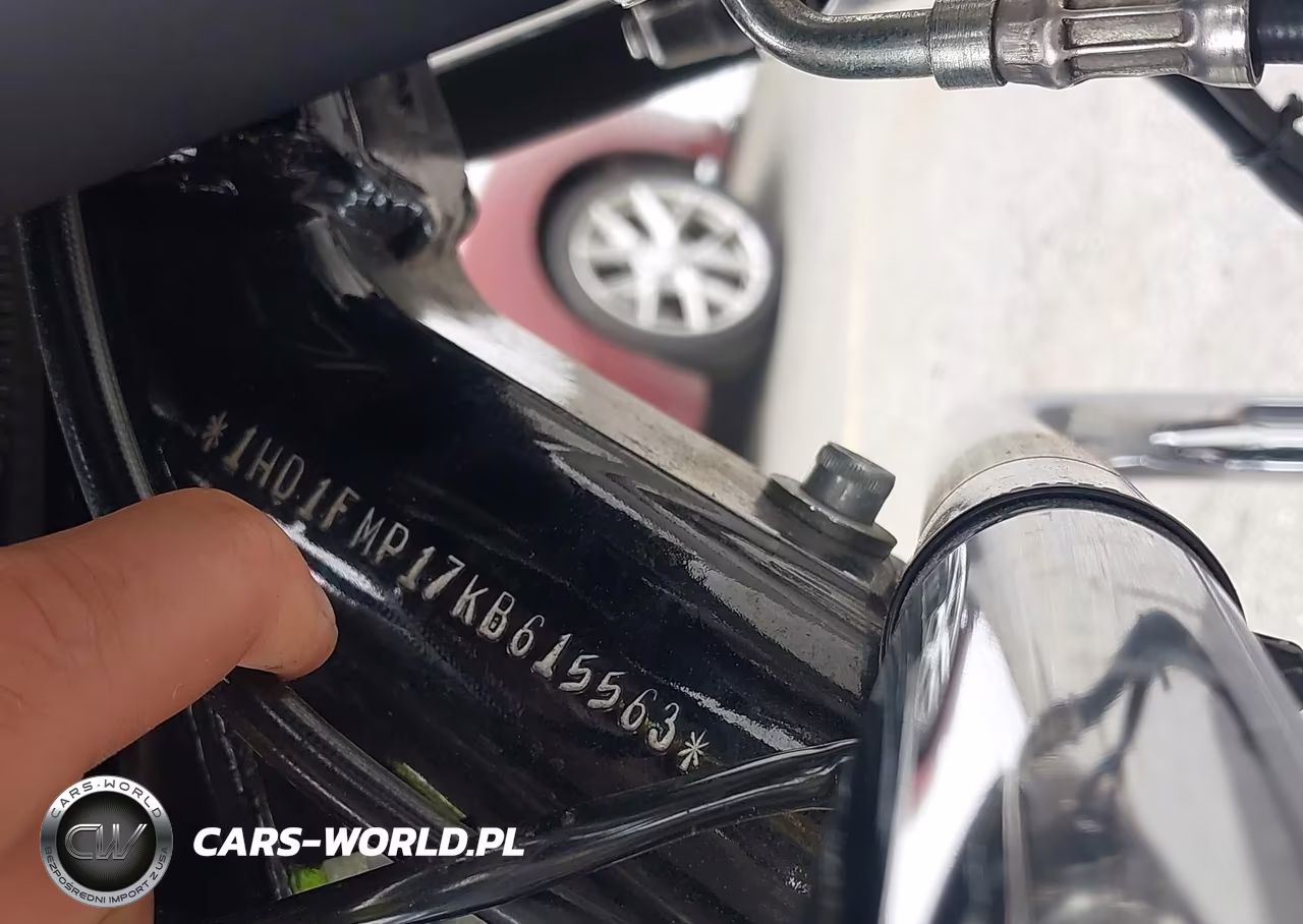 2019 Harley-Davidson Flhtp VIN:1HD1FMP17KB615563 - 10