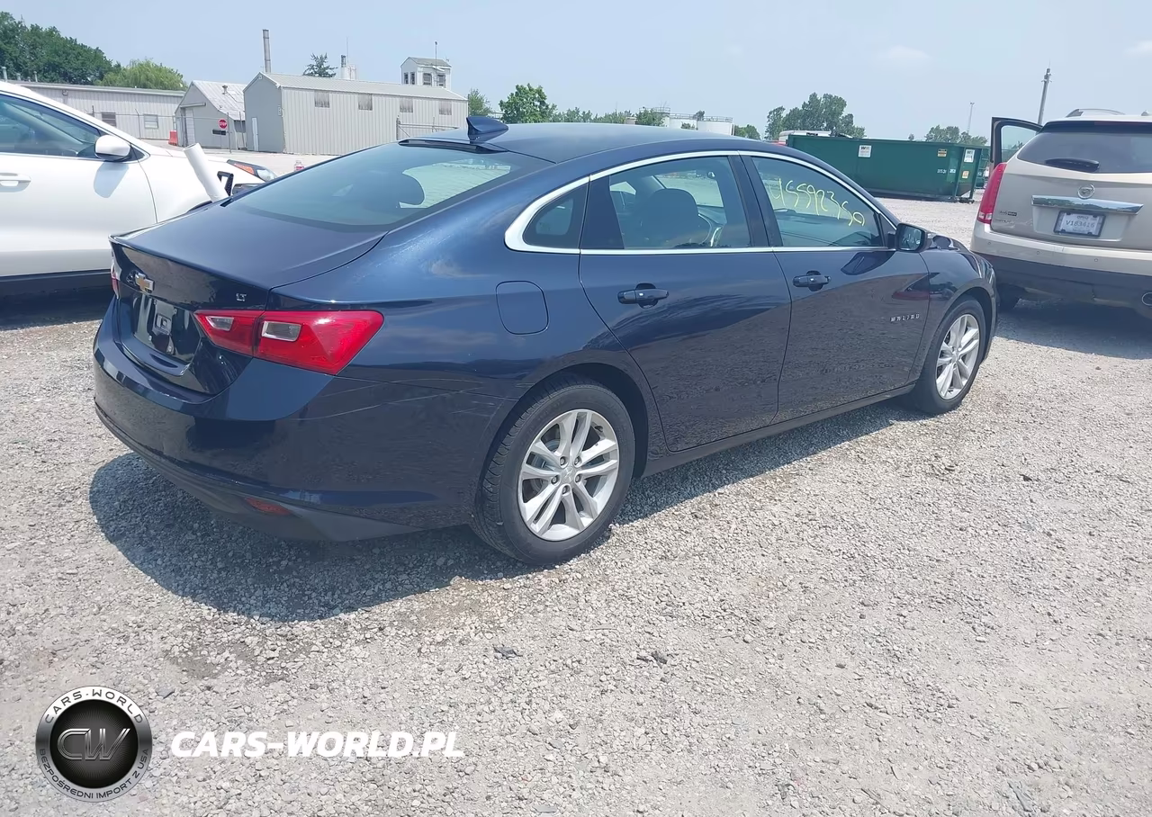 2016 Chevrolet Malibu 1Lt VIN:1G1ZE5ST4GF241556 - 4