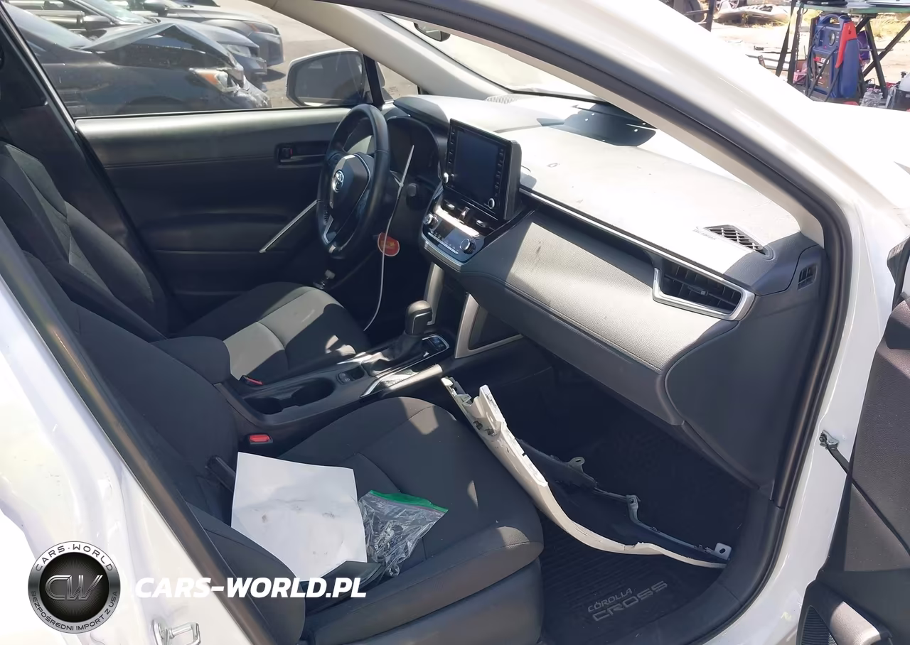 2022 Toyota Corolla Cross Le VIN:7MUCAAAG7NV016816 - 5