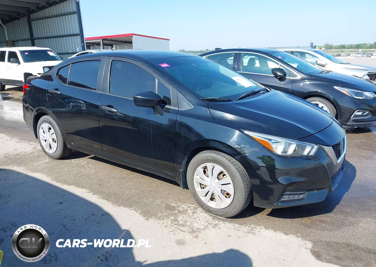 2020 Nissan Versa S 5-Speed Manual Transmission – zdjęcie 1 z 16