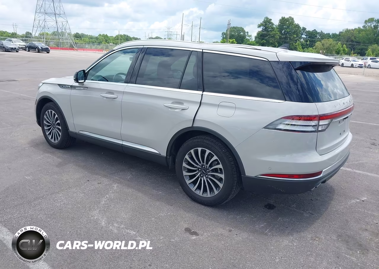 2023 Lincoln Aviator Reserve VIN:5LM5J7WC3PGL00977 - 3