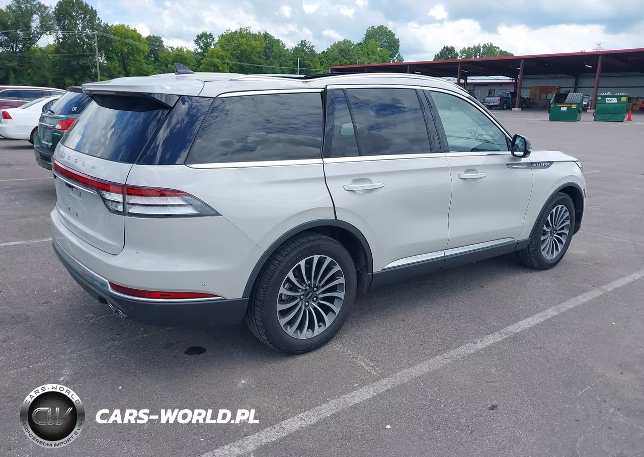 2023 Lincoln Aviator Reserve VIN:5LM5J7WC3PGL00977 - 4