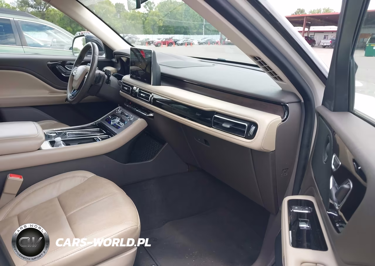 2023 Lincoln Aviator Reserve VIN:5LM5J7WC3PGL00977 - 5