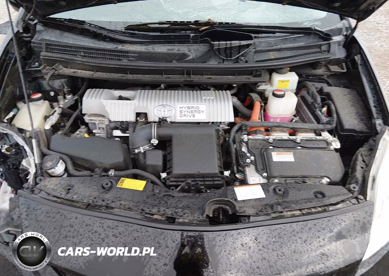 2015 Toyota Prius Two VIN:JTDKN3DU6F1903992 - 10