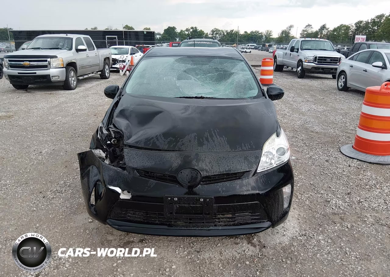2015 Toyota Prius Two VIN:JTDKN3DU6F1903992 - 12