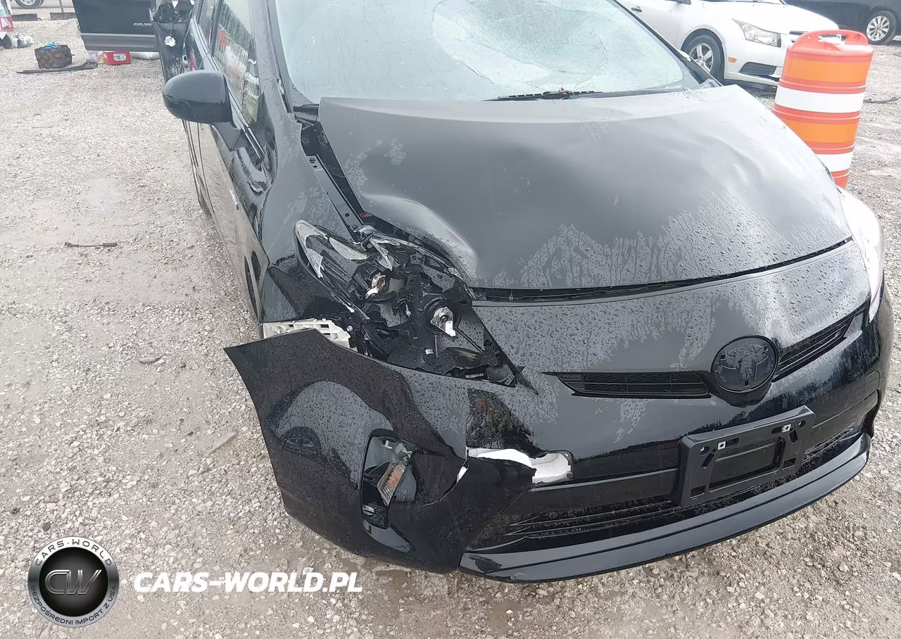 2015 Toyota Prius Two VIN:JTDKN3DU6F1903992 - 6
