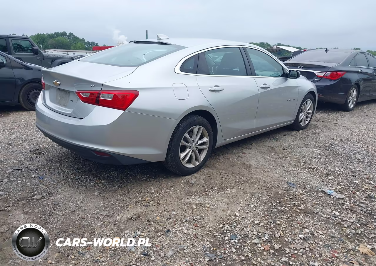2016 Chevrolet Malibu 1Lt VIN:1G1ZE5ST1GF310901 - 4