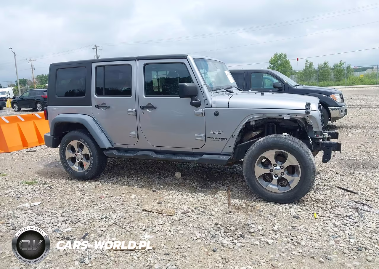 2018 Jeep Wrangler Jk Unlimited Sahara VIN:1C4HJWEG4JL900652 - 14
