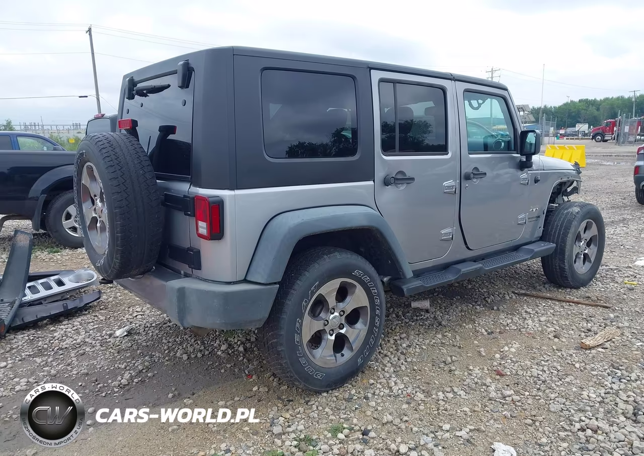 2018 Jeep Wrangler Jk Unlimited Sahara VIN:1C4HJWEG4JL900652 - 4