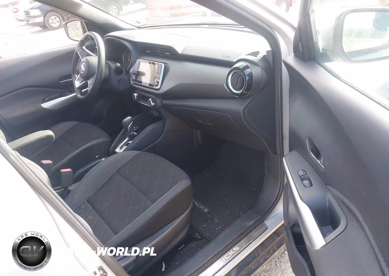 2019 Nissan Kicks Sv VIN:3N1CP5CU3KL534056 - 5