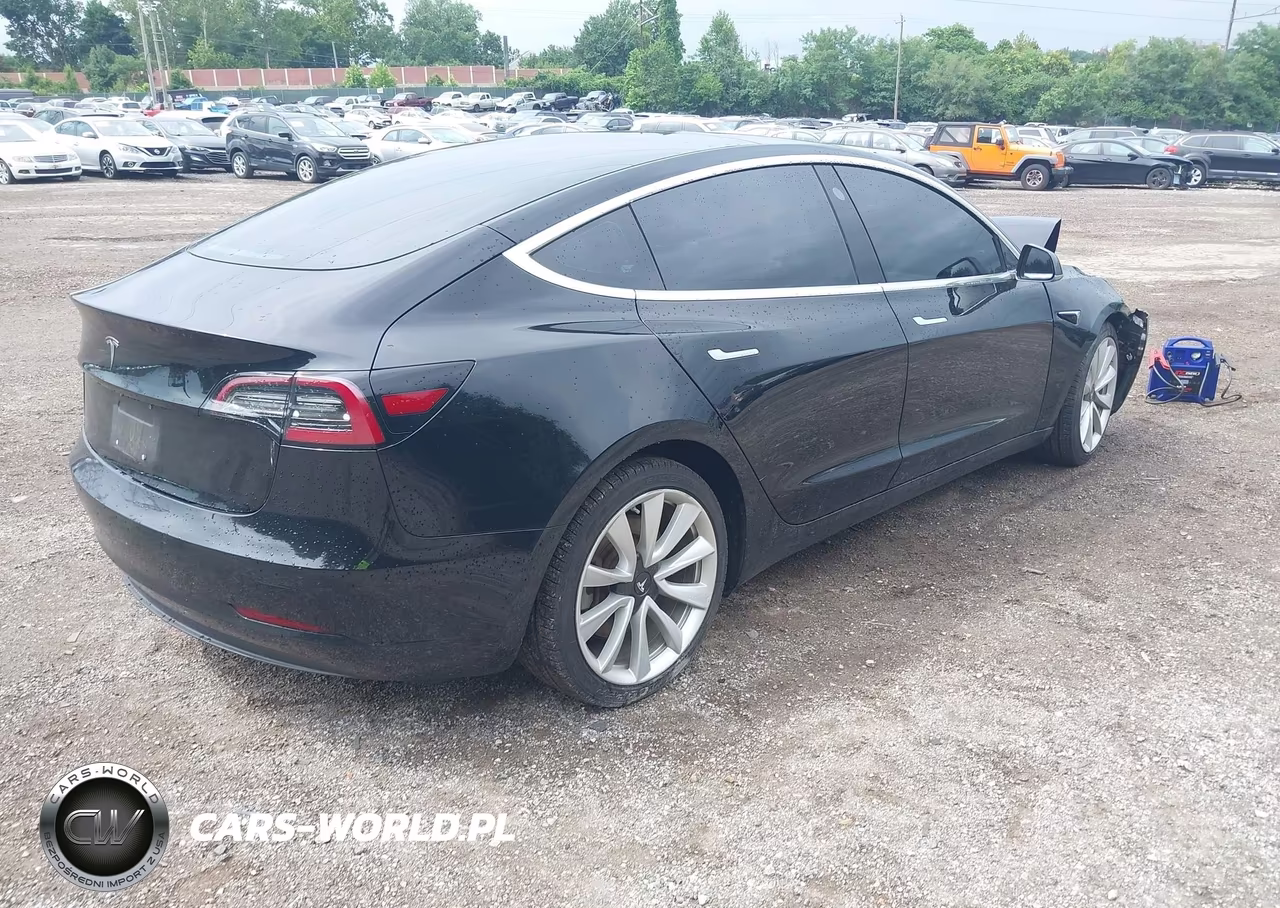 2018 Tesla Model 3 Long Range-Mid Range VIN:5YJ3E1EA3JF154579 - 4