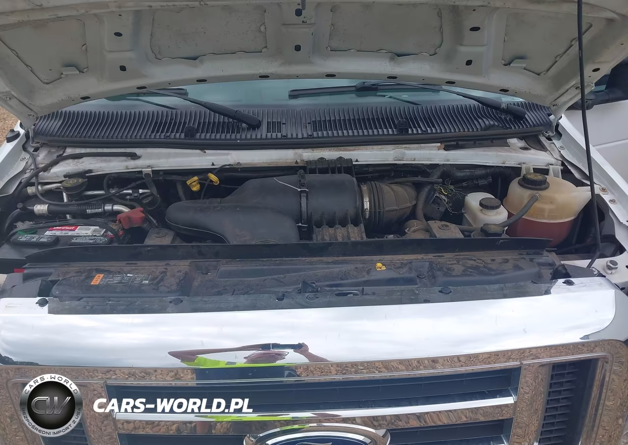 2018 Ford E-350 Cutaway VIN:1FDWE3F63JDC00479 - 9