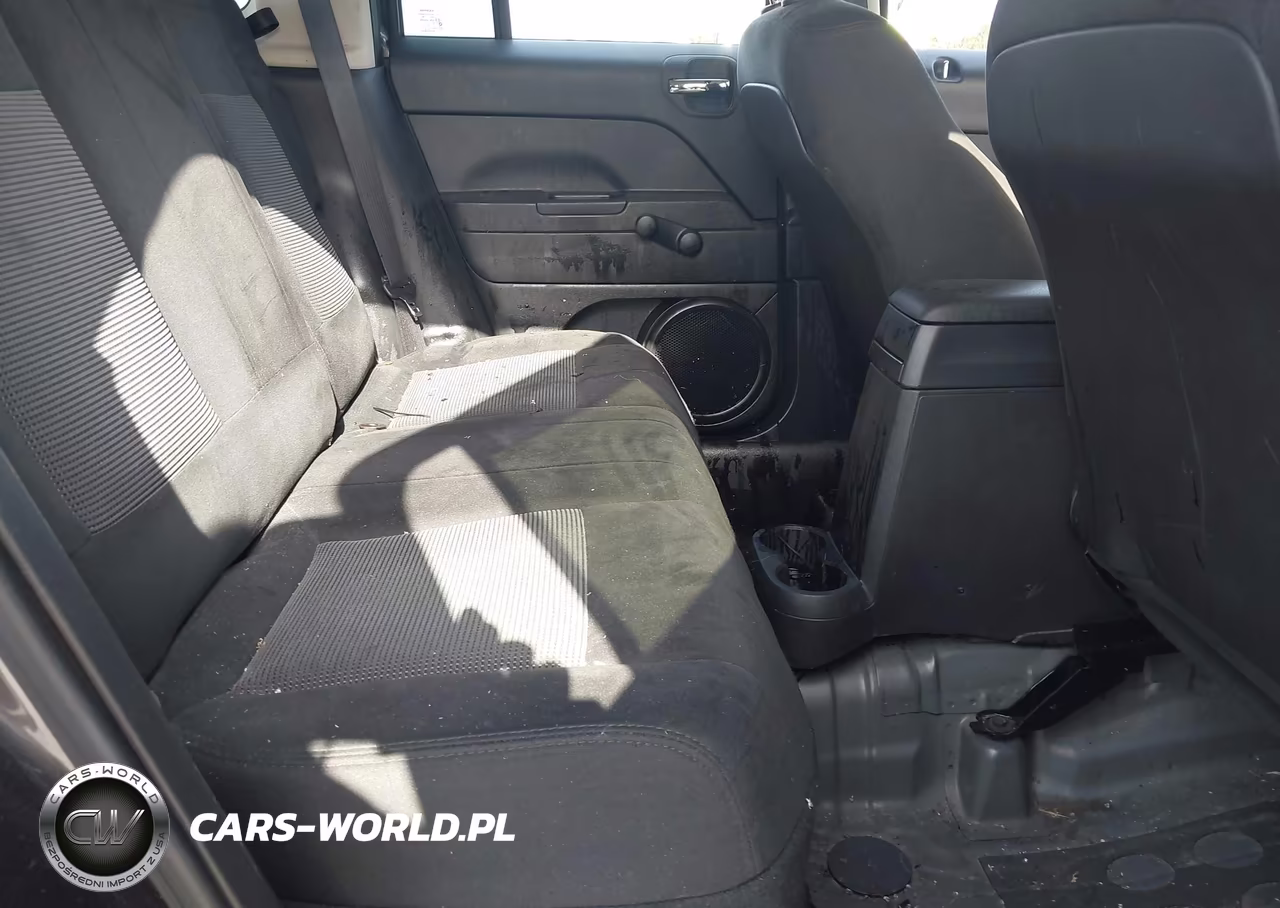 2016 Jeep Patriot Sport VIN:1C4NJPBB8GD554724 - 8