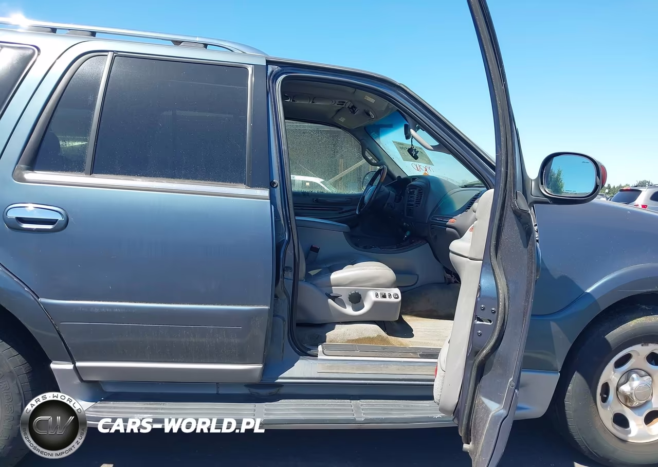 2000 Lincoln Navigator VIN:5LMPU28A9YLJ13203 - 5