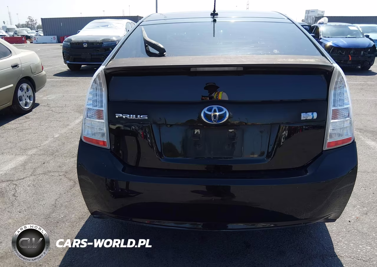 2011 Toyota Prius Three VIN:JTDKN3DU0B0253573 - 16