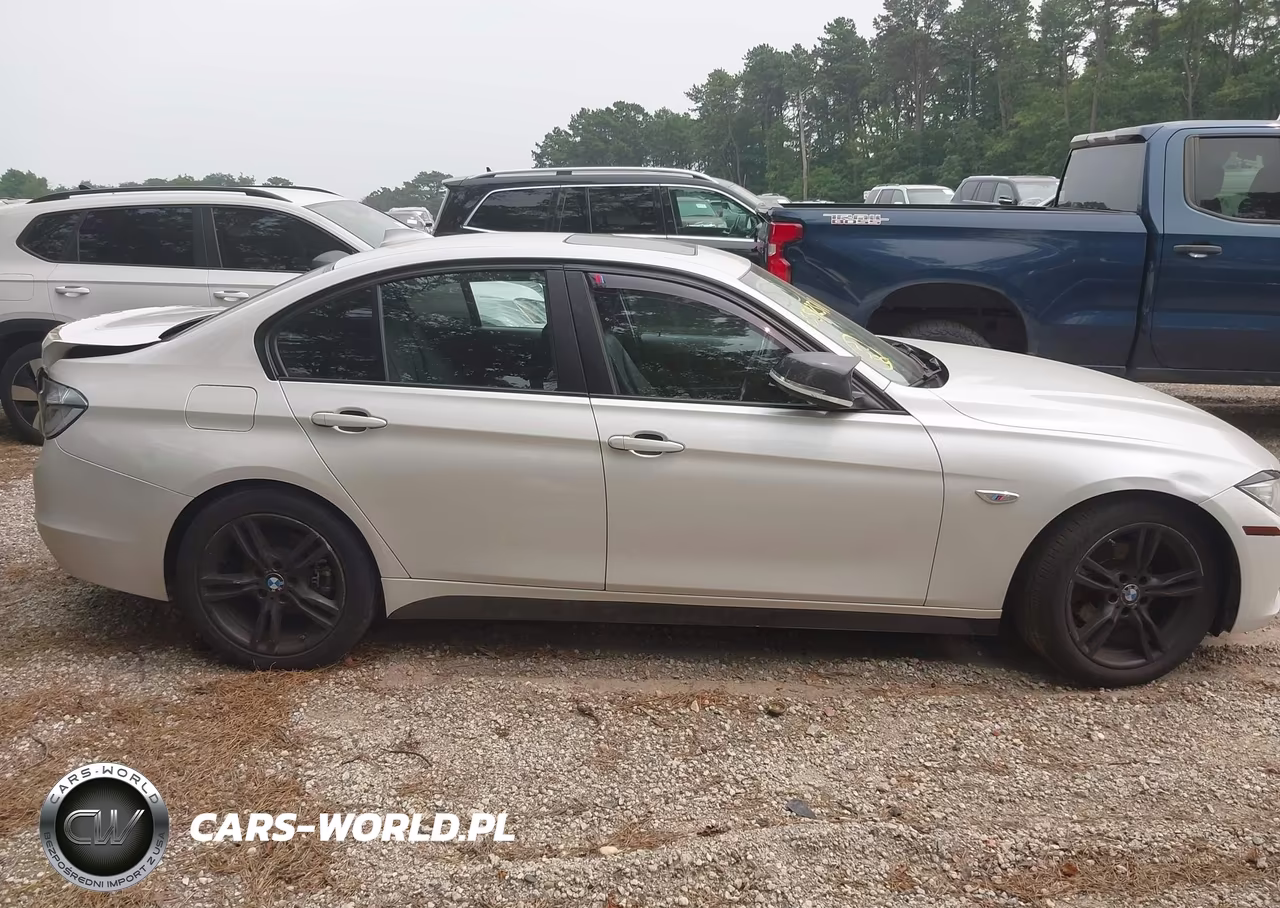 2015 BMW 328I xDrive VIN:WBA3B3G52FNR88613 - 14