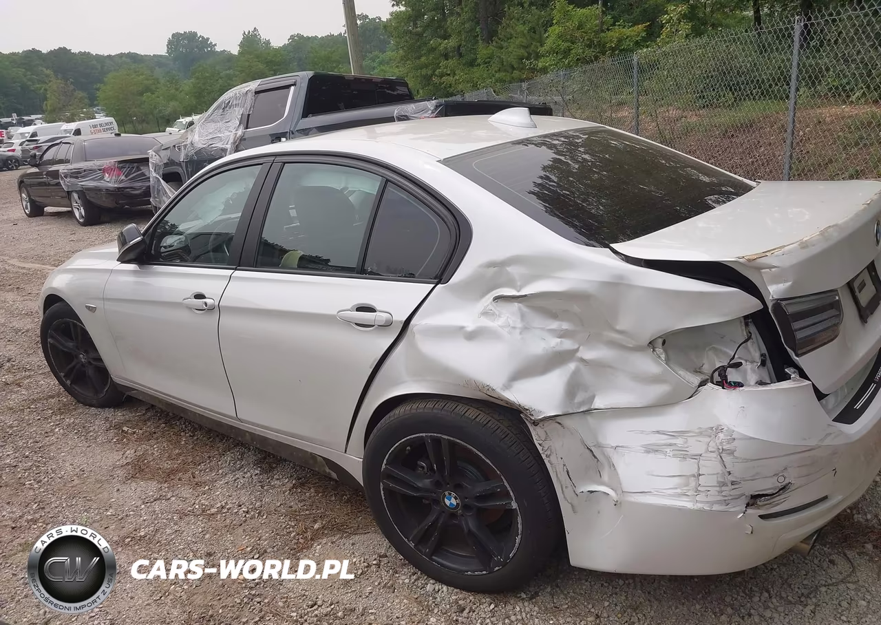 2015 BMW 328I xDrive VIN:WBA3B3G52FNR88613 - 15