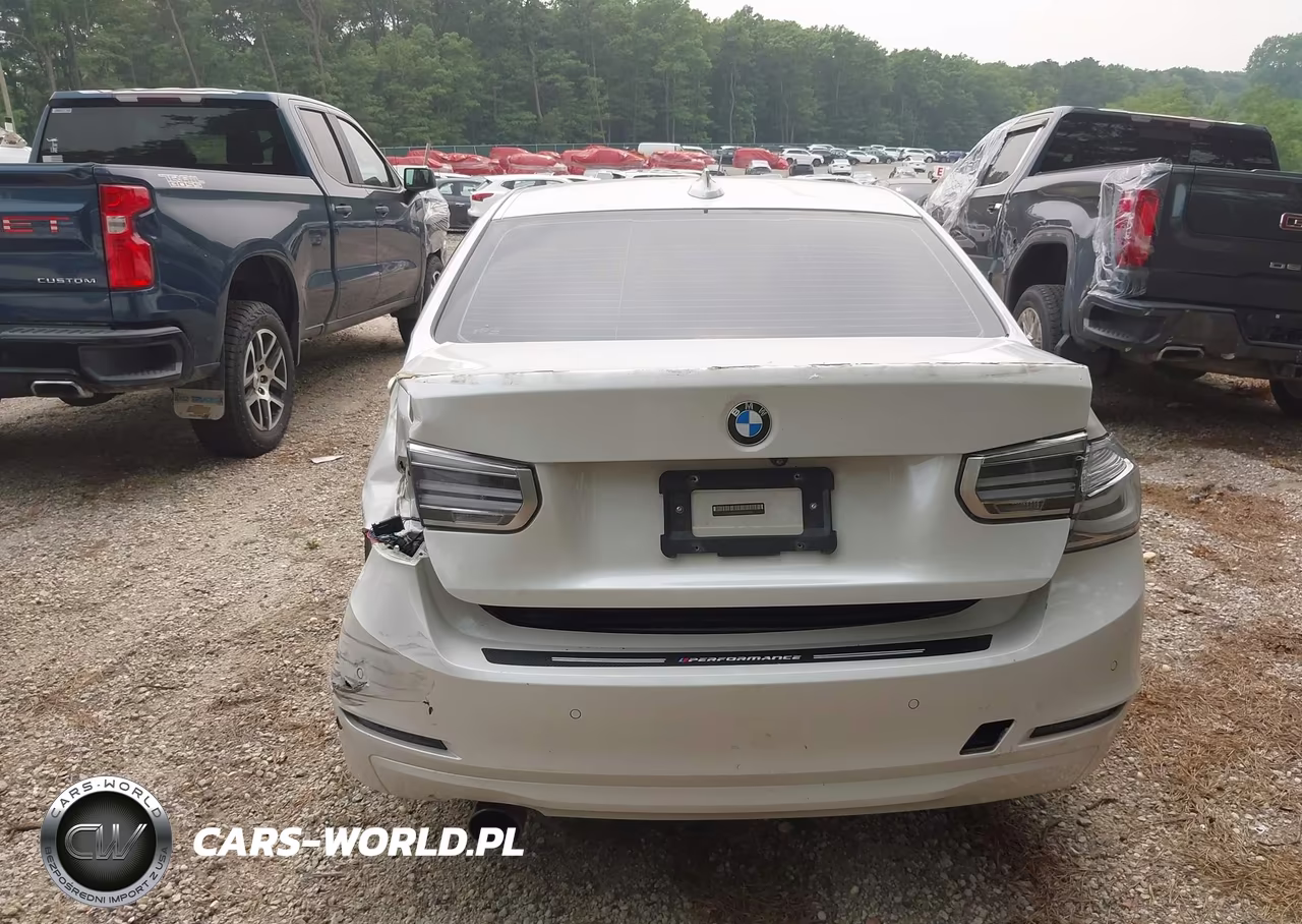 2015 BMW 328I xDrive VIN:WBA3B3G52FNR88613 - 17