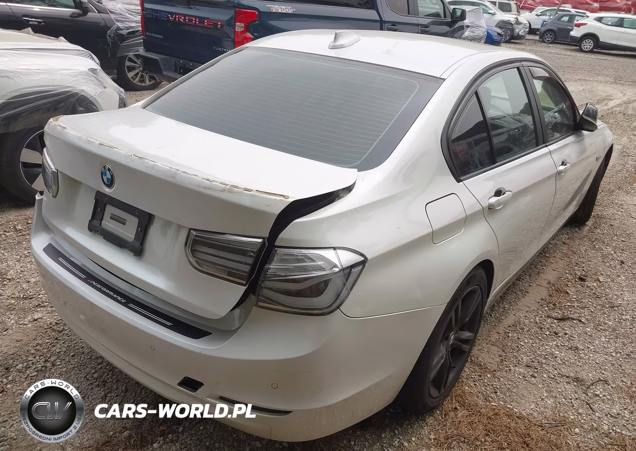 2015 BMW 328I xDrive VIN:WBA3B3G52FNR88613 - 4