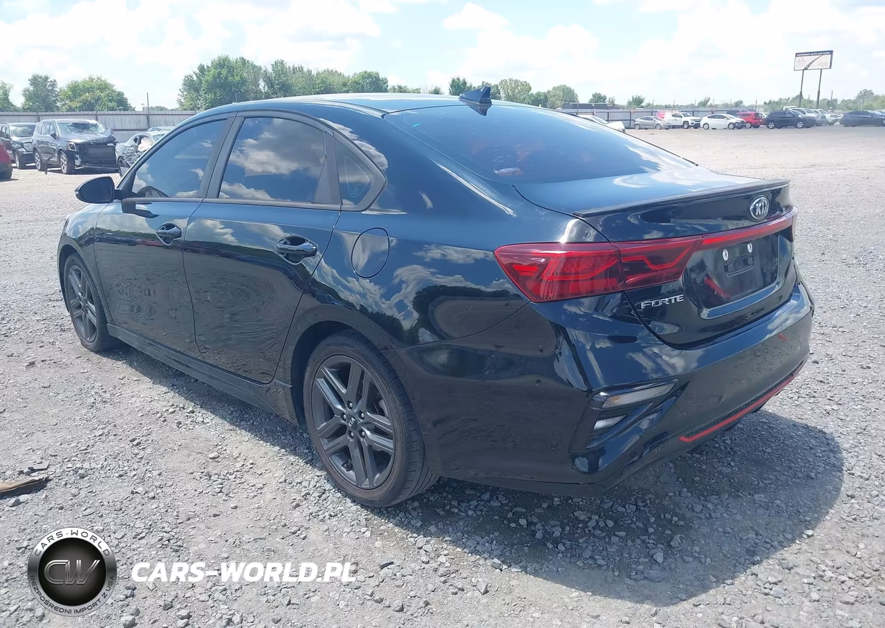 2020 Kia Forte Gt-Line VIN:3KPF34AD2LE197193 - 3