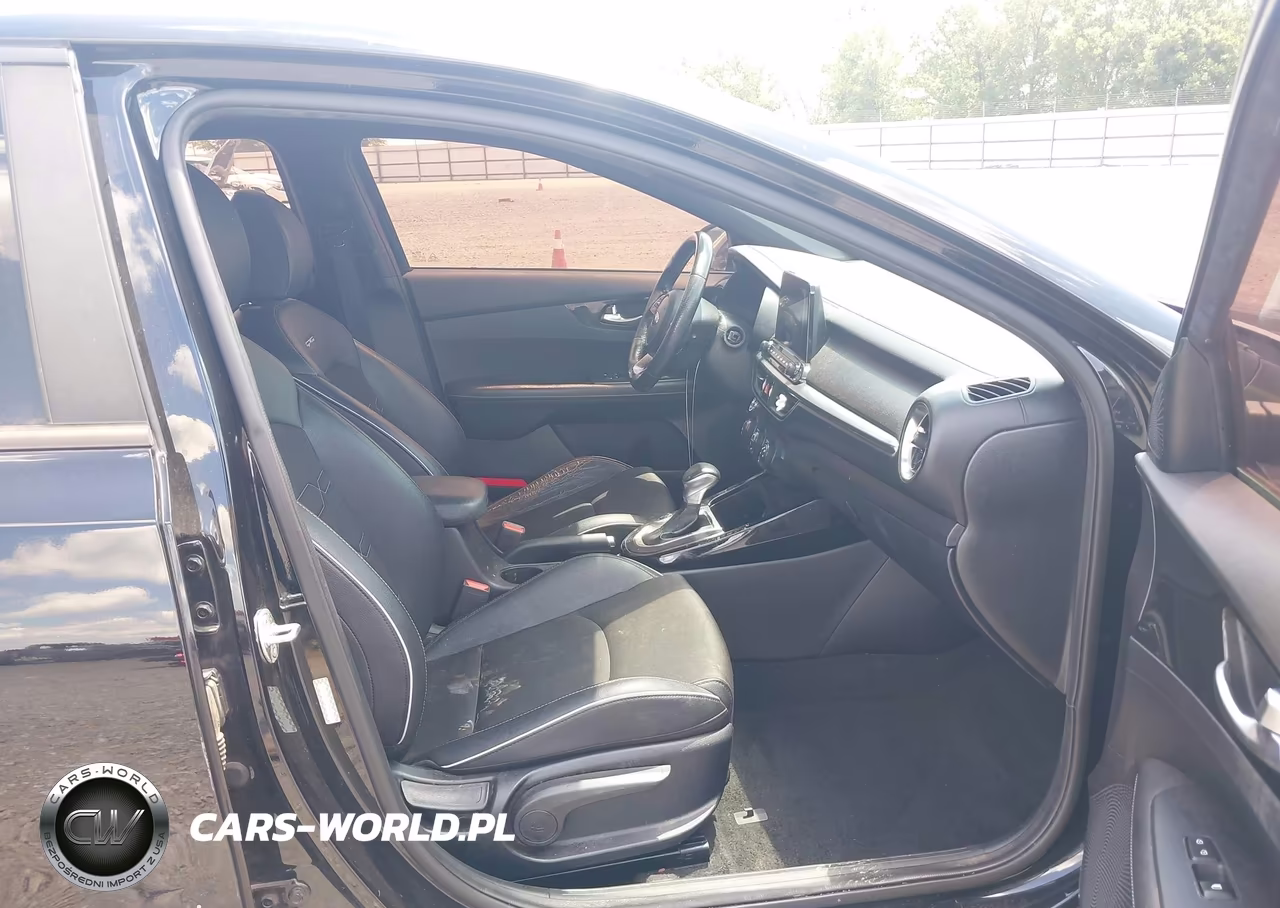 2020 Kia Forte Gt-Line VIN:3KPF34AD2LE197193 - 5