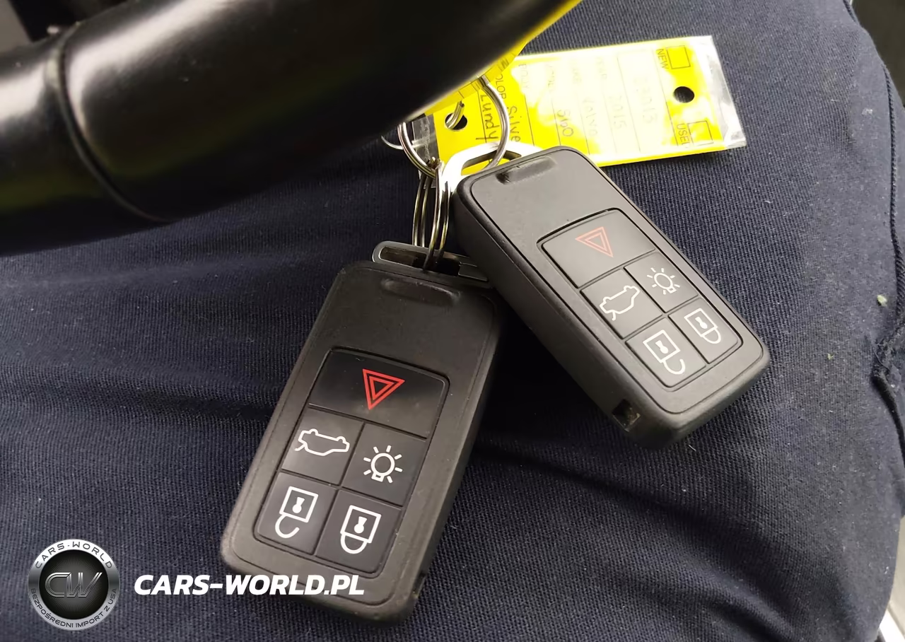 2015 Volvo S60 T5 Platinum VIN:YV126MFM2F2361570 - 11