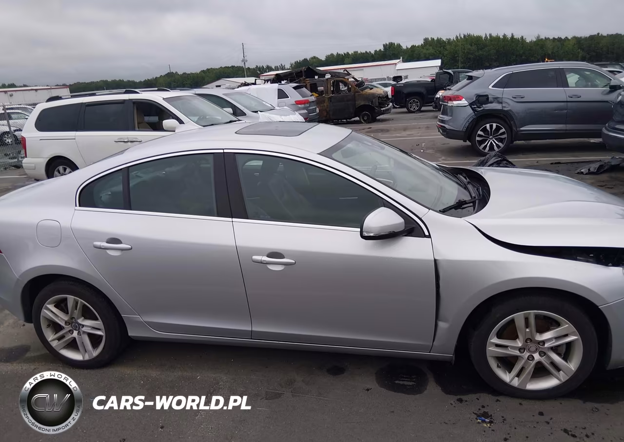 2015 Volvo S60 T5 Platinum VIN:YV126MFM2F2361570 - 13