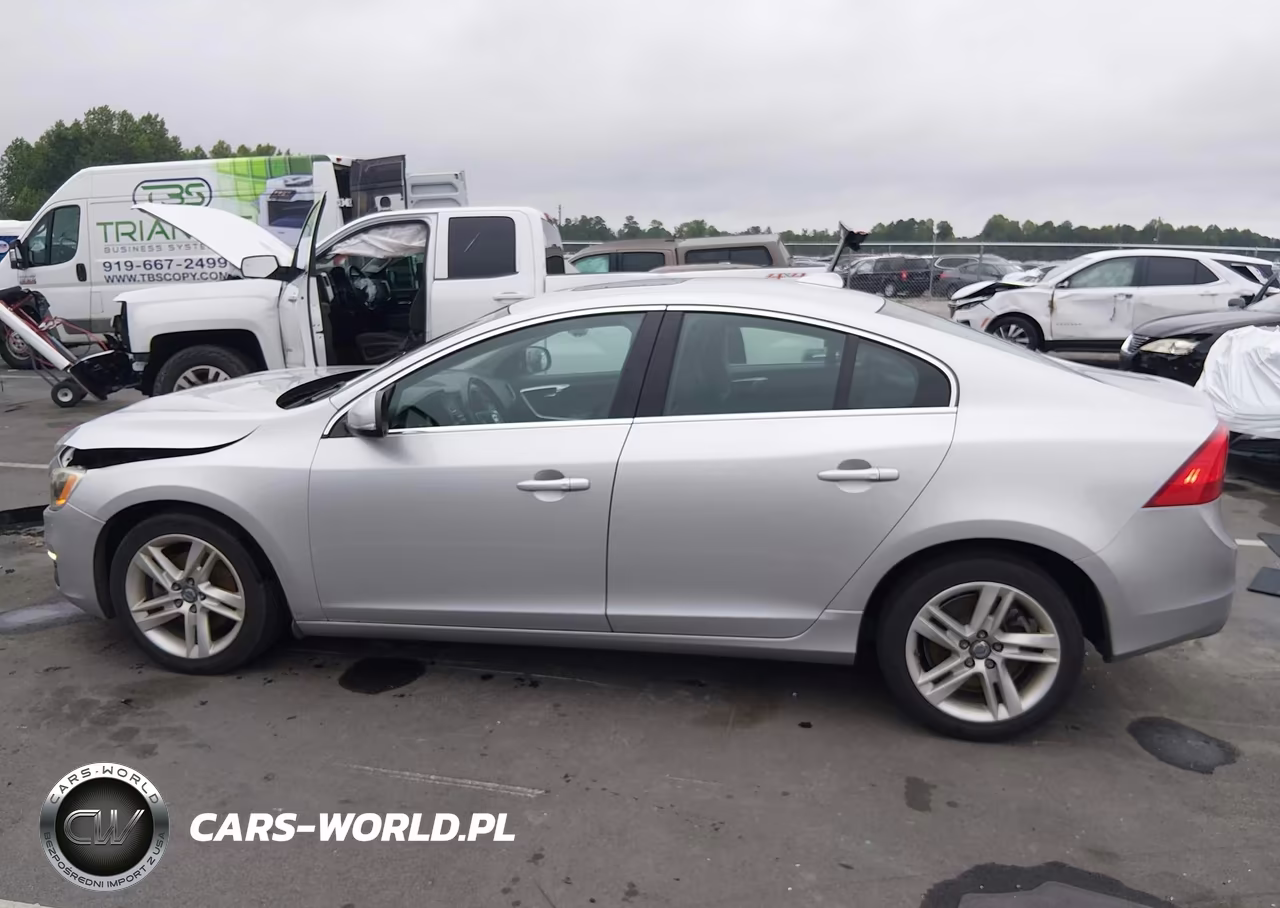 2015 Volvo S60 T5 Platinum VIN:YV126MFM2F2361570 - 14