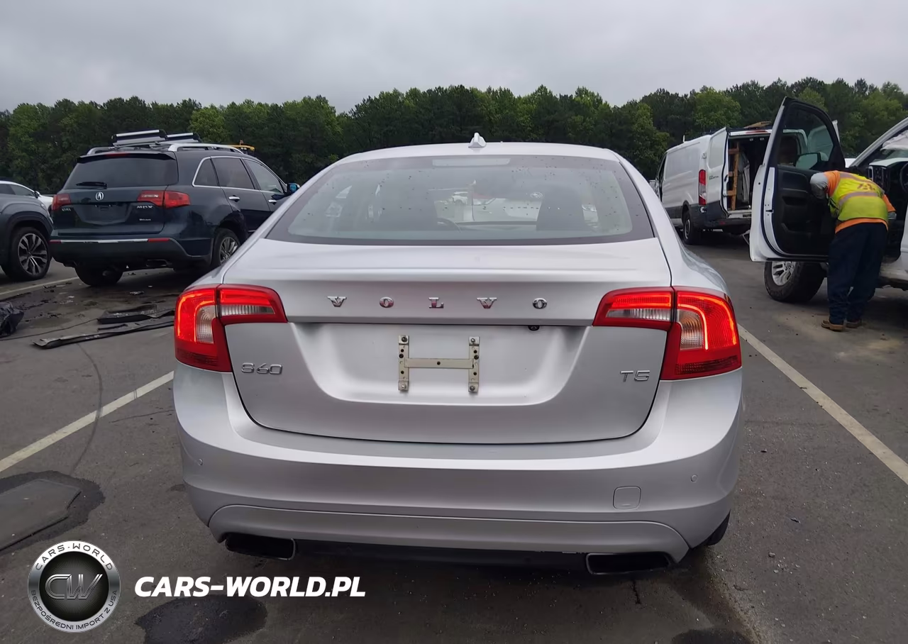 2015 Volvo S60 T5 Platinum VIN:YV126MFM2F2361570 - 16