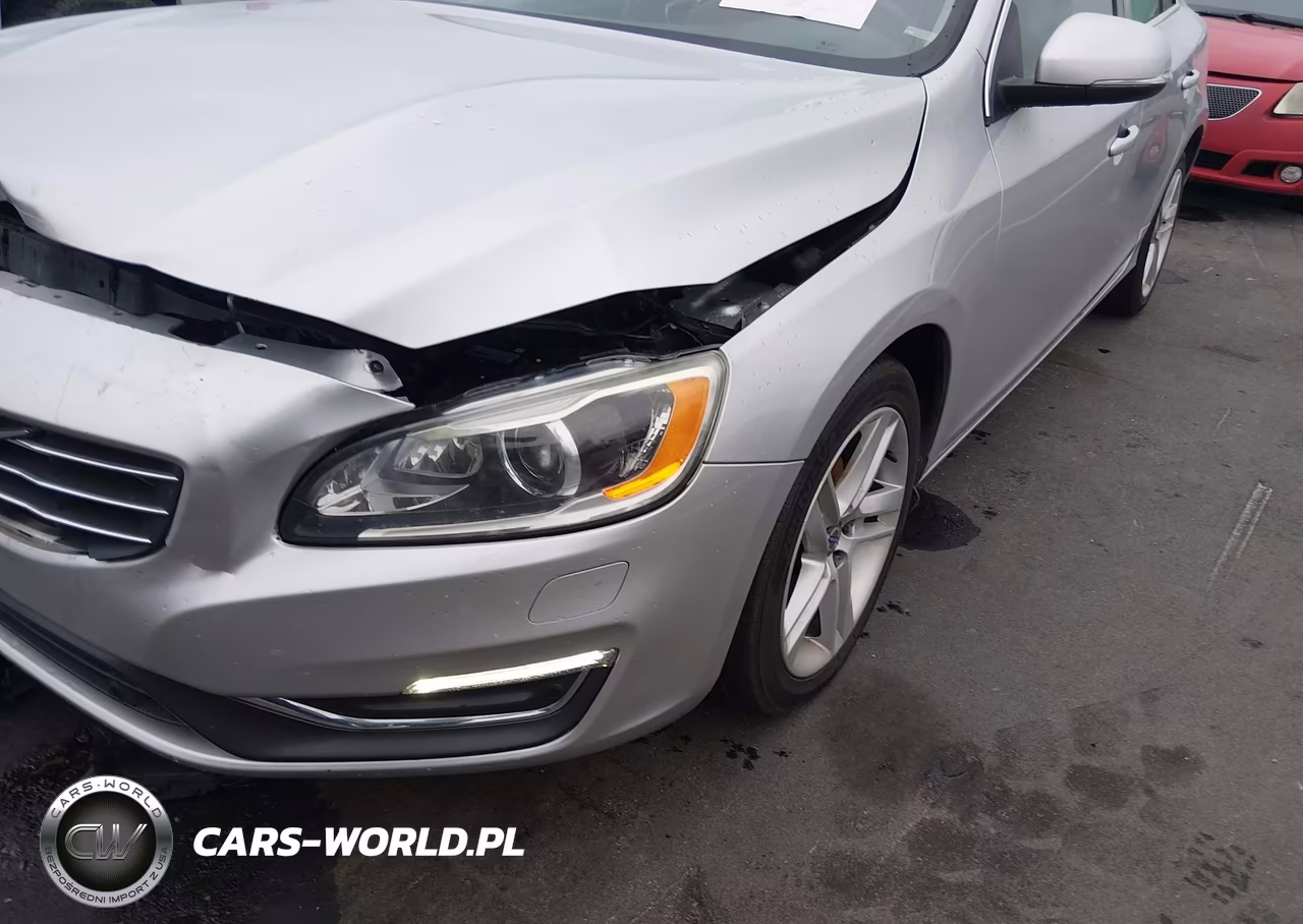 2015 Volvo S60 T5 Platinum VIN:YV126MFM2F2361570 - 6