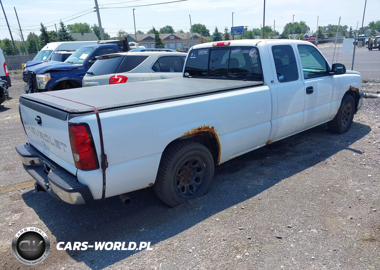 2005 Chevrolet Silverado 1500 Work Truck VIN:1GCEC19T75E323892 - 4